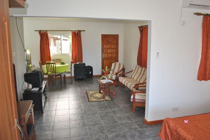 Rowsvilla Guest House Beau Vallon  Εξωτερικό φωτογραφία